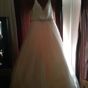 Alfred Angelo Wedding Gown